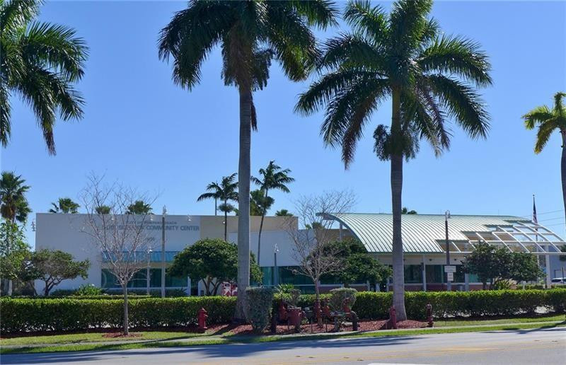 3520 Oaks Way, Unit 607 Pompano Beach, FL 33069 - Photo 25 of 31 Photo 25