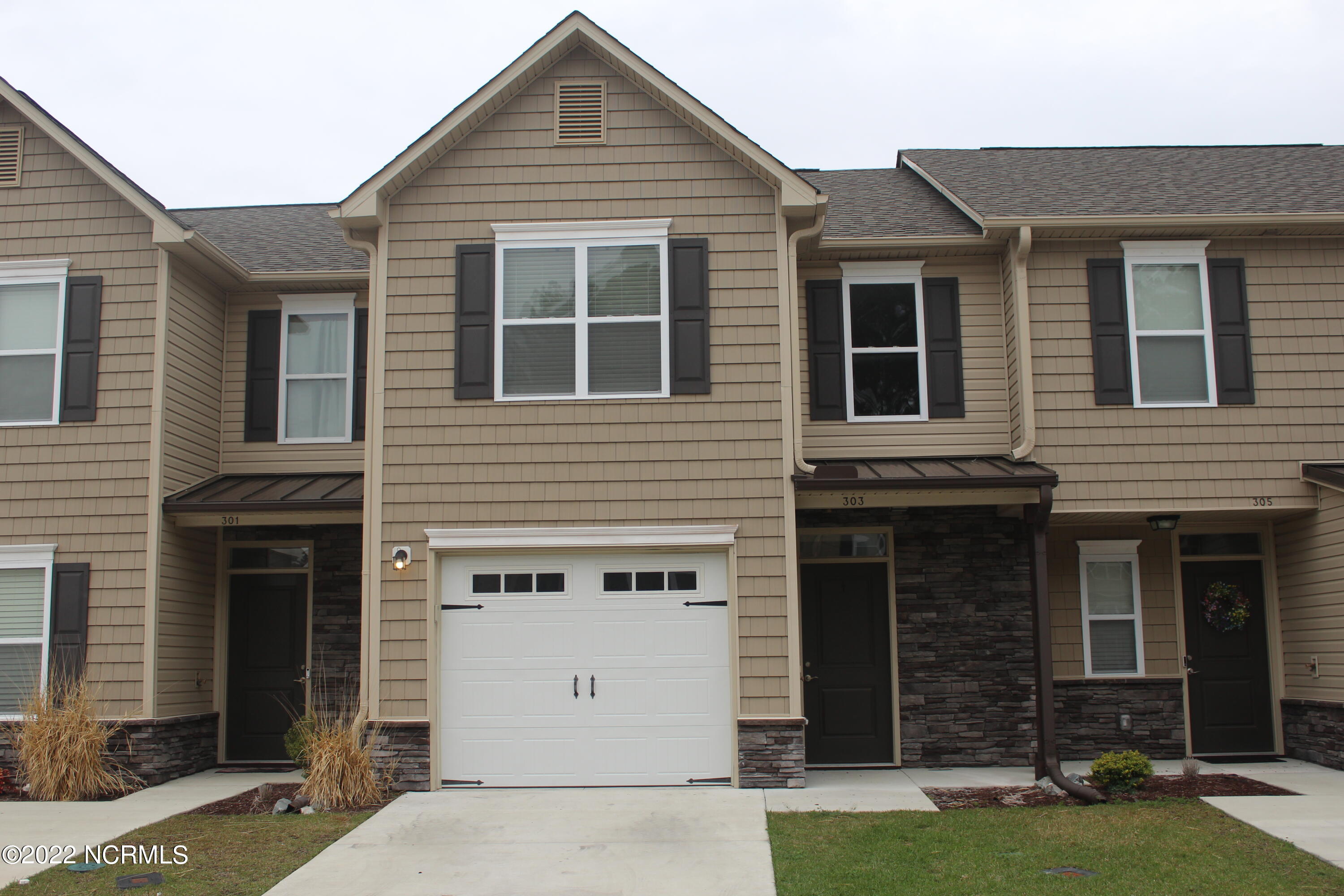 303 Glenellen Loop Road Midway Park, NC 28544 - Photo 1 of 19 IMG_7475