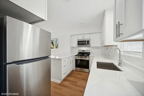 $2,900 | 528 Poplar Drive, Unit 528, Wilmette, IL 60091