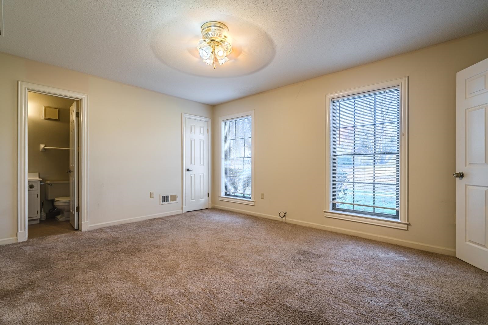 7133 Crestridge Road Memphis, TN 38119 - Photo 16 of 38 Gallery Image 16