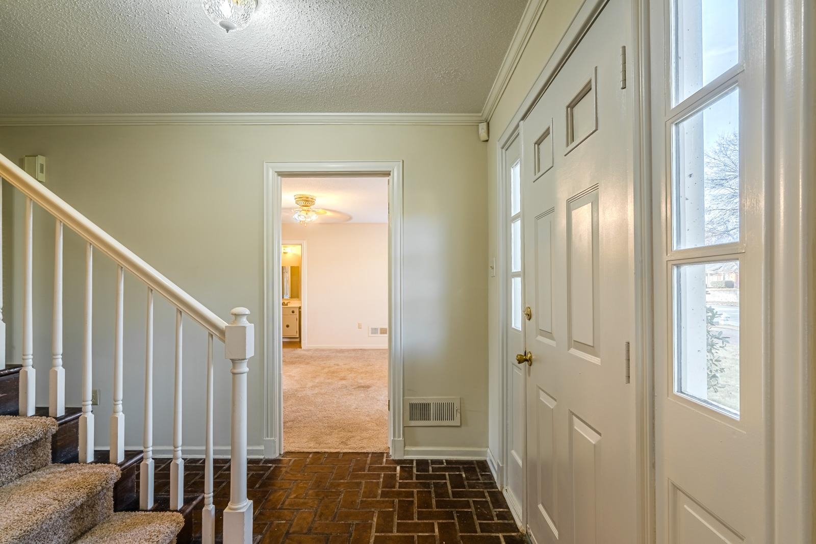 7133 Crestridge Road Memphis, TN 38119 - Photo 8 of 38 Gallery Image 8