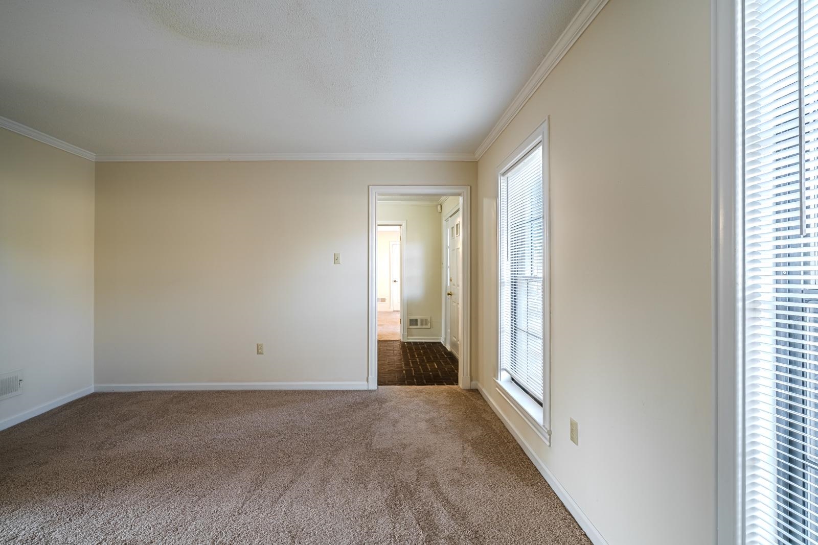 7133 Crestridge Road Memphis, TN 38119 - Photo 9 of 38 Gallery Image 9