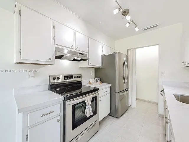 $487,000 | 11218 Southwest 125th Court, Miami, FL 33186