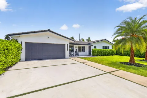 $1,250,000 | 2917 Northeast 35th Court, Lighthouse Point, FL 33064