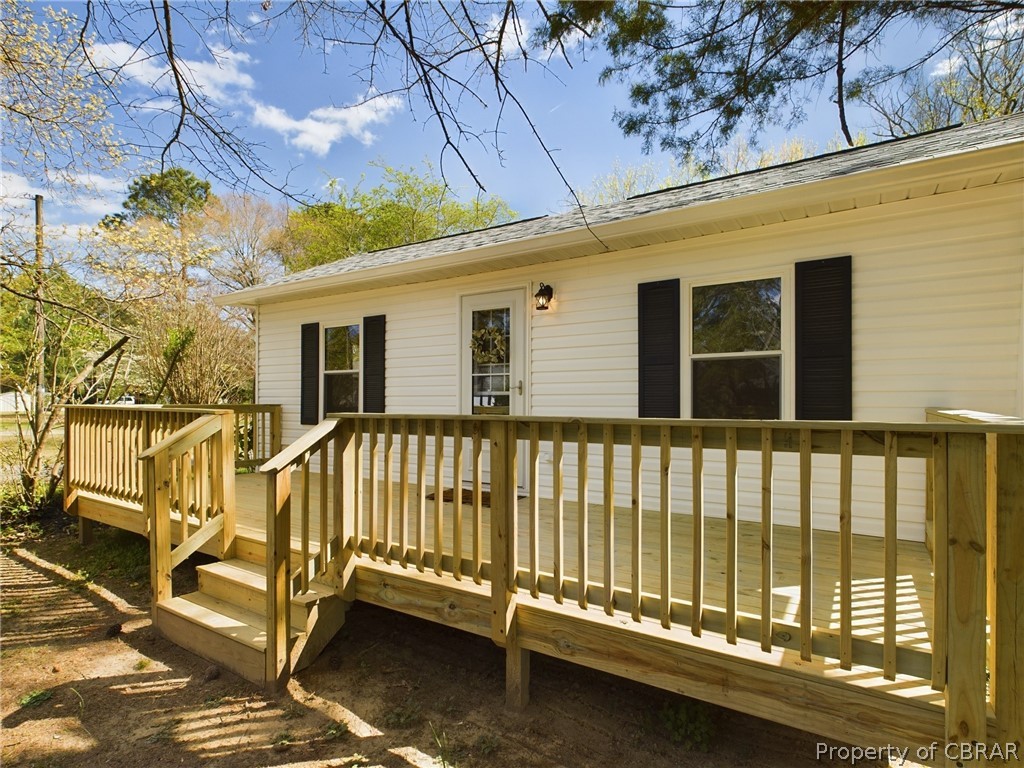 6864 Fields Landing Road Hayes, VA 23072 - Photo 7 of 34