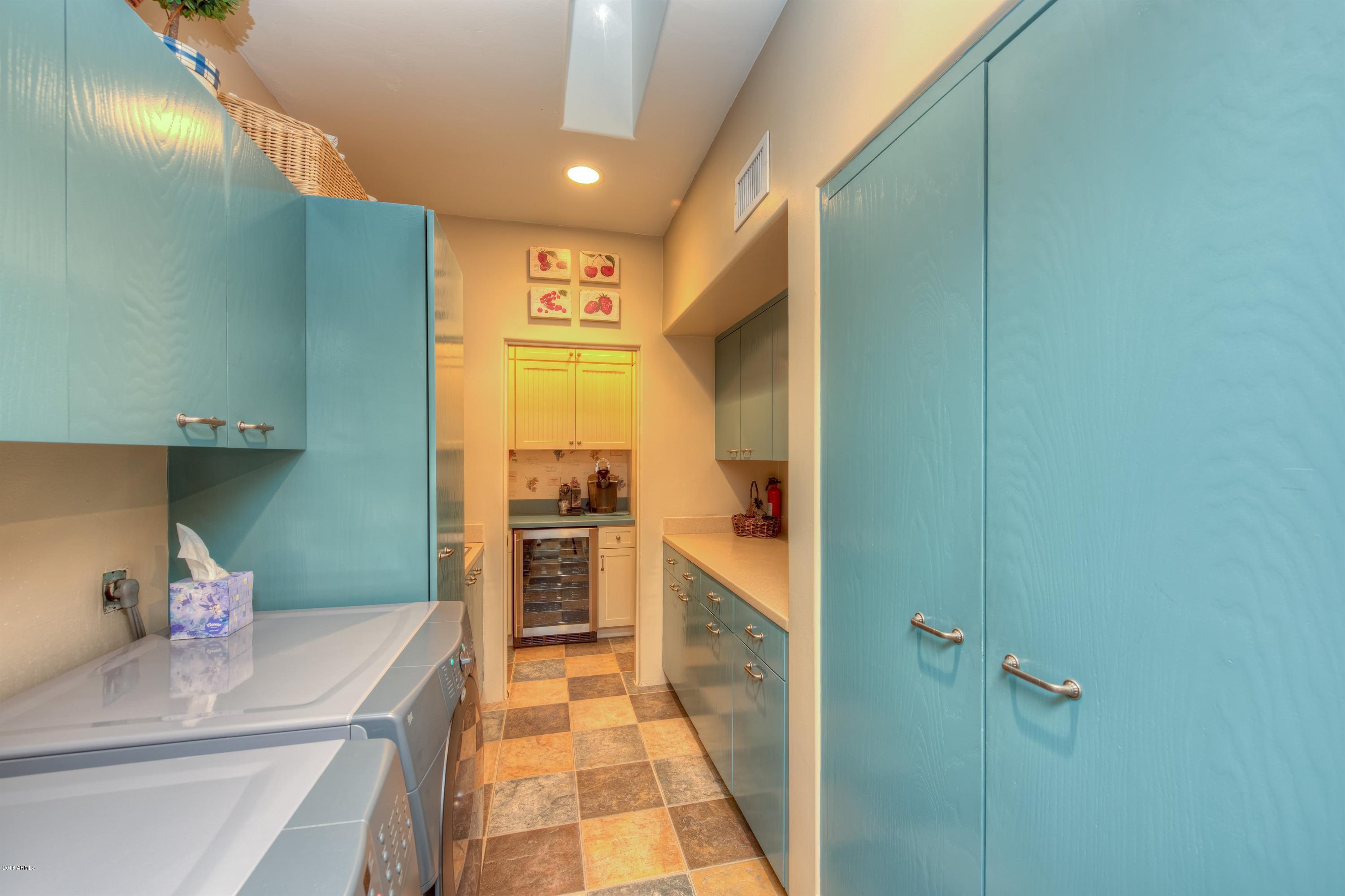 4450 East Camelback Road, Unit 9 Phoenix, AZ 85018 - Photo 35 of 41 037_Laundry and Butler's Pantry