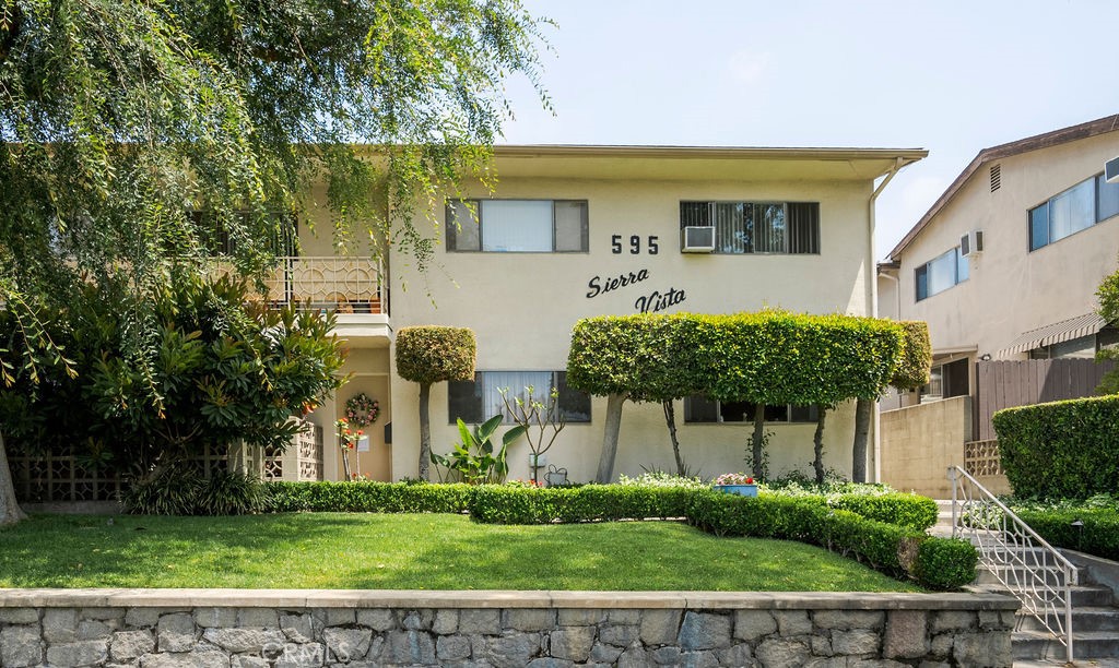 595 West Sierra Madre Blvd