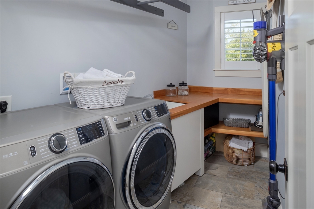 75 St George Street Duxbury, MA 02332 - Photo 19 of 42