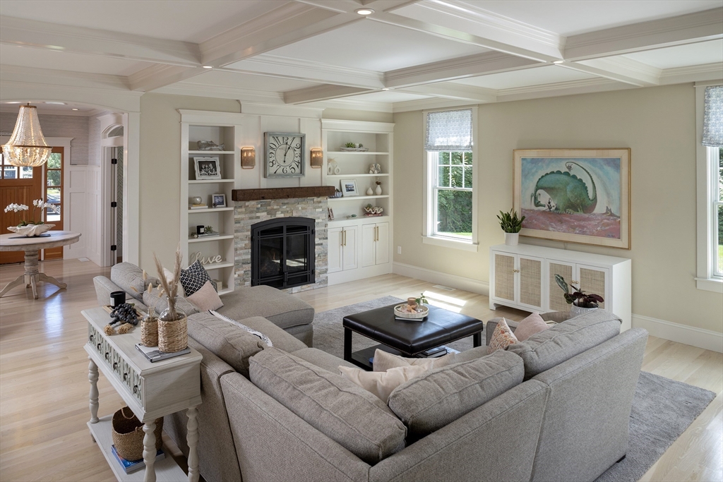 75 St George Street Duxbury, MA 02332 - Photo 5 of 42