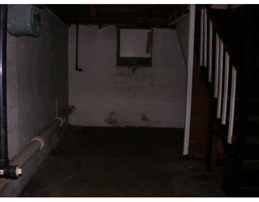 42-44 Fernwold Street Springfield, MA 01104 - Photo 11 of 11 Gallery Image 11