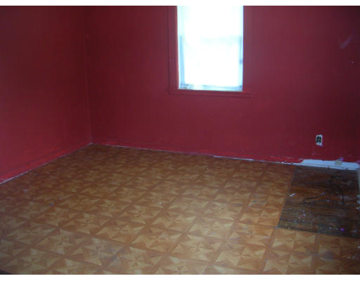 42-44 Fernwold Street Springfield, MA 01104 - Photo 2 of 11 Gallery Image 2