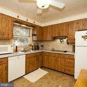 917 Rappaix Court Towson, MD 21286 - Photo 12 of 27 Kitchen