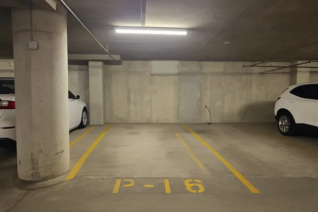 $305,000 | 40 East 9th Street, Unit 1005, Chicago, IL 60605