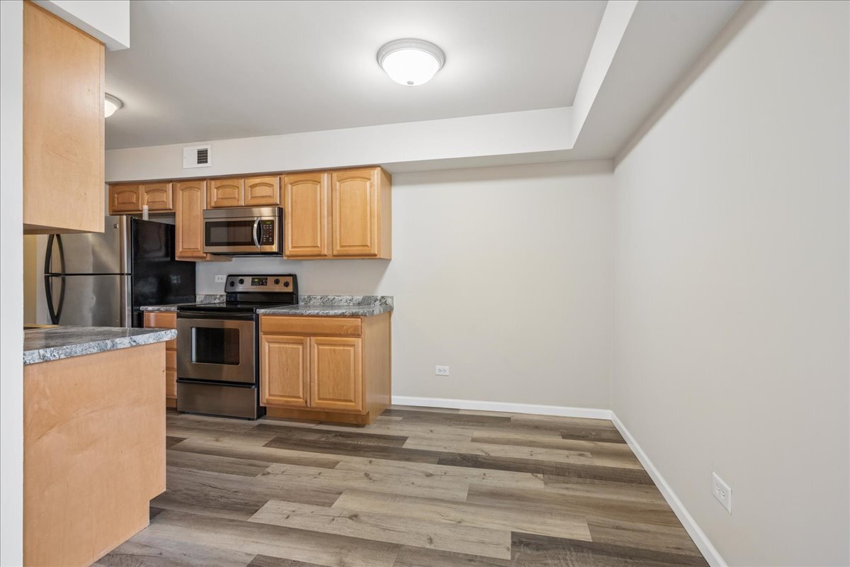 920 Casey Court, Unit 5 Schaumburg, IL 60173 - Photo 4 of 15