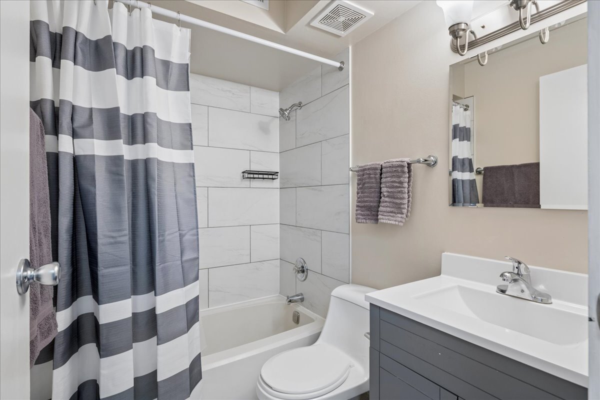 920 Casey Court, Unit 5 Schaumburg, IL 60173 - Photo 9 of 15