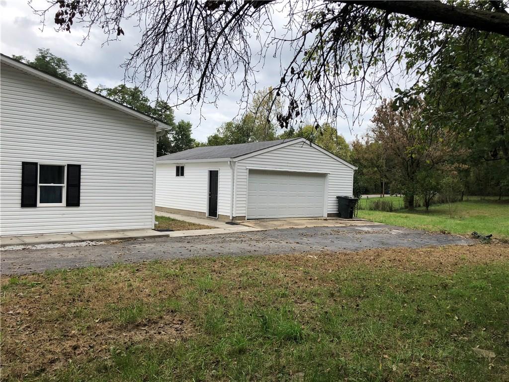 1569 North Raceway Road Indianapolis, IN 46234 - Photo 34 of 39 Gallery Image 34