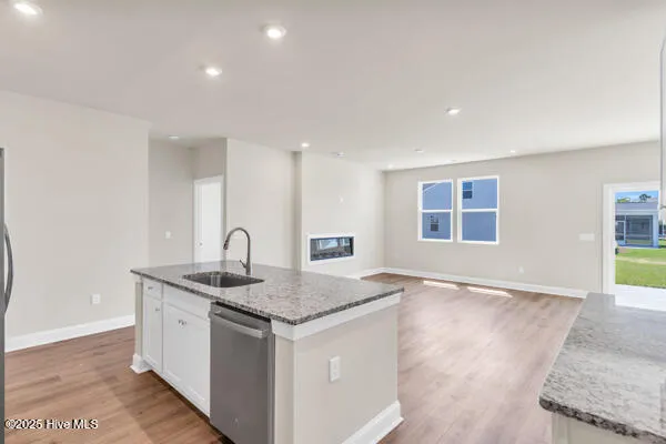 $2,400 | 6202 Raystone Way, Leland, NC 28451