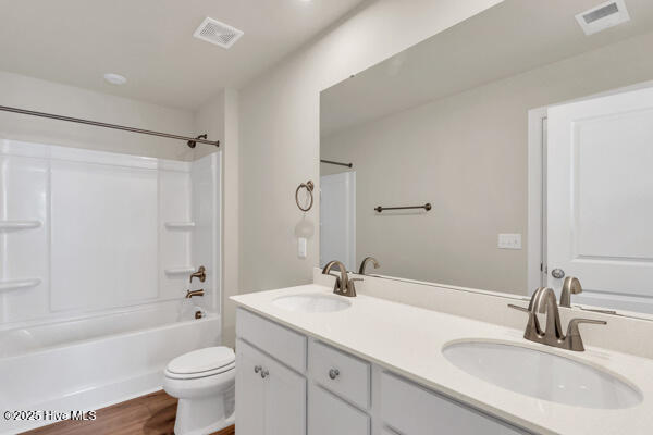 6202 Raystone Way Leland, NC 28451 - Photo 28 of 37 6202 Rayston Way bath 2