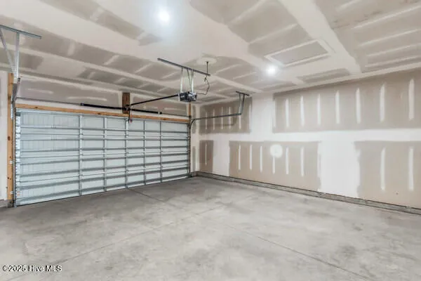 $2,400 | 6202 Raystone Way, Leland, NC 28451