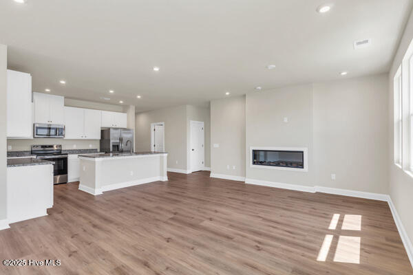 6202 Raystone Way Leland, NC 28451 - Photo 7 of 37 6202 Rayston Way living kit