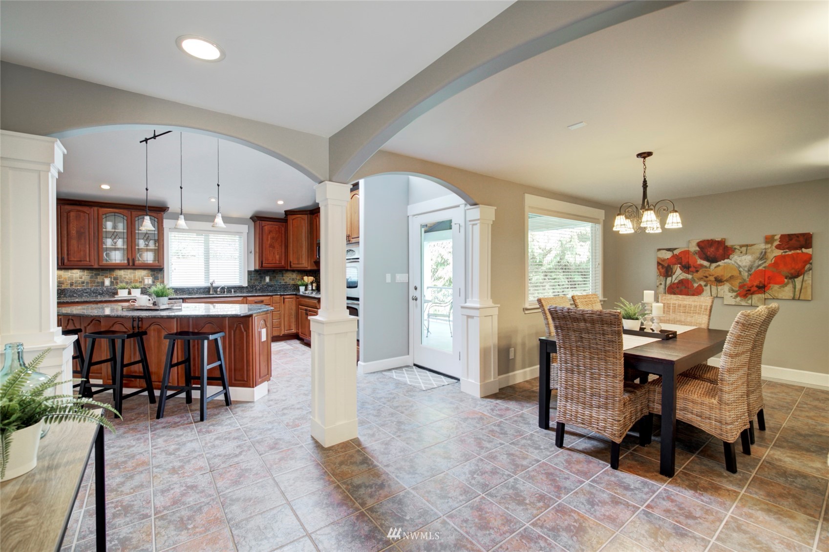 7112 Meadowdale Beach Road Edmonds, WA 98026 - Photo 11 of 40 Gallery Image 11