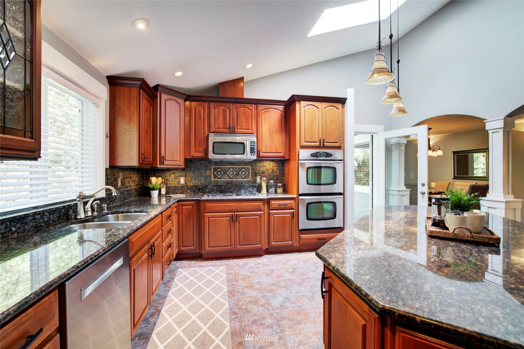 7112 Meadowdale Beach Road Edmonds, WA 98026 - Photo 15 of 40 Gallery Image 15