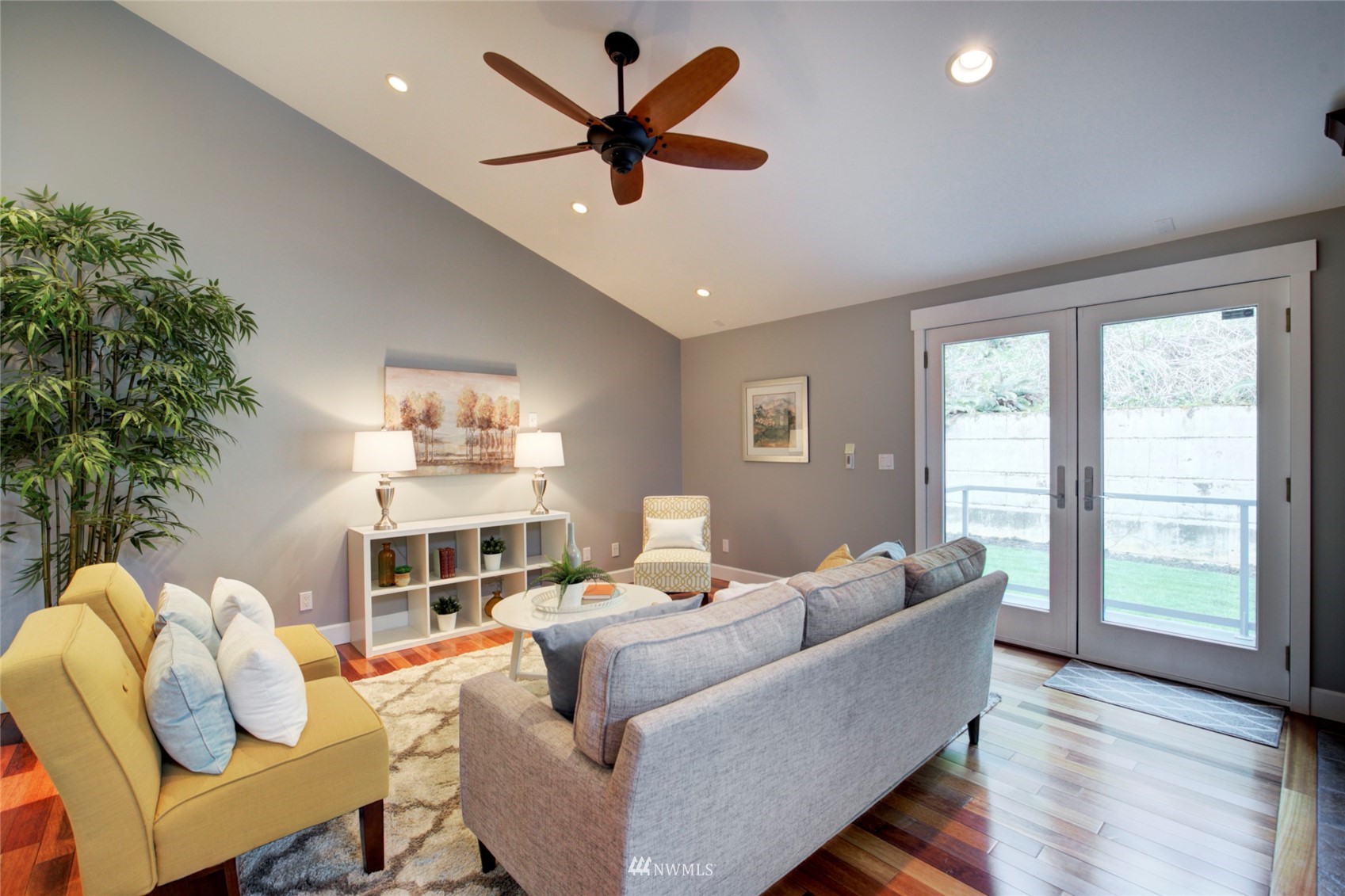 7112 Meadowdale Beach Road Edmonds, WA 98026 - Photo 17 of 40 Gallery Image 17