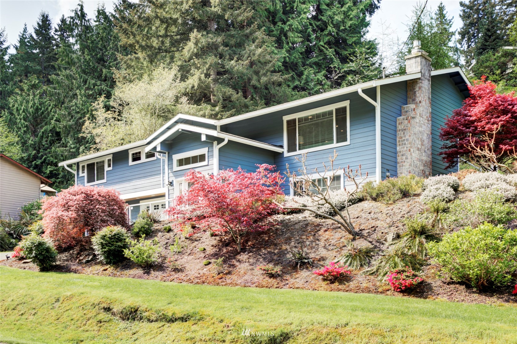 7112 Meadowdale Beach Road Edmonds, WA 98026 - Photo 2 of 40 Gallery Image 2
