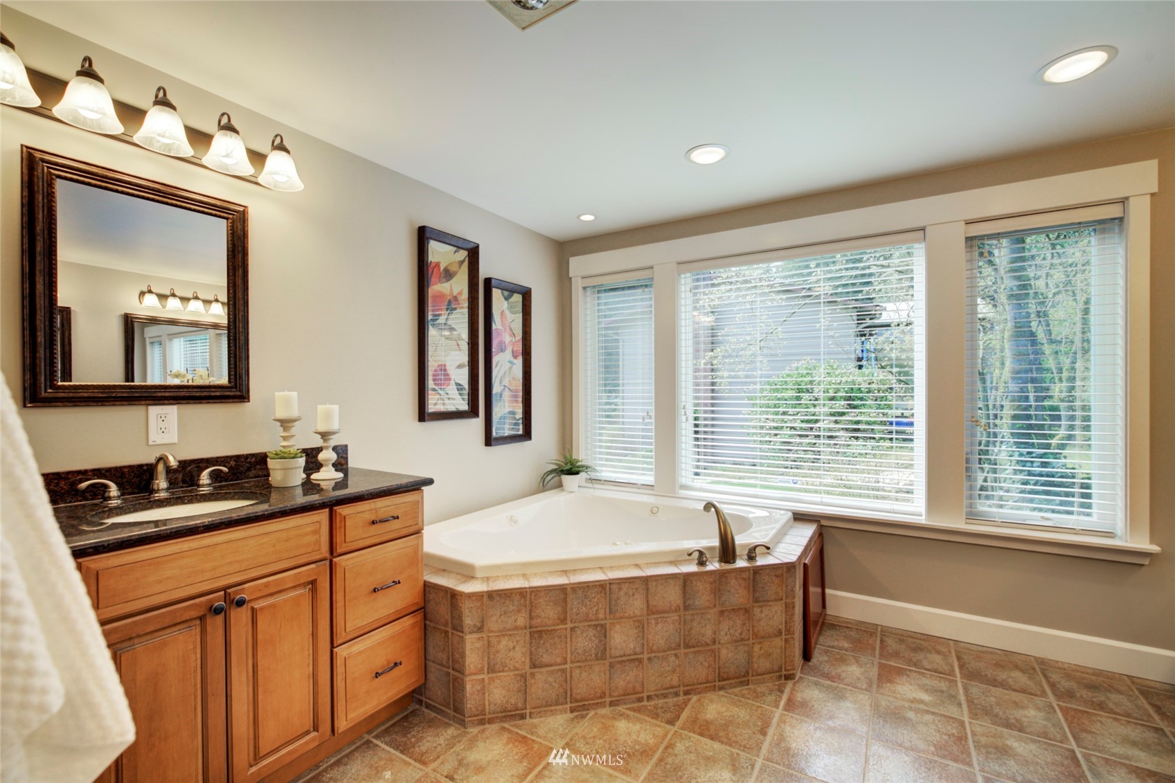 7112 Meadowdale Beach Road Edmonds, WA 98026 - Photo 22 of 40 Gallery Image 22