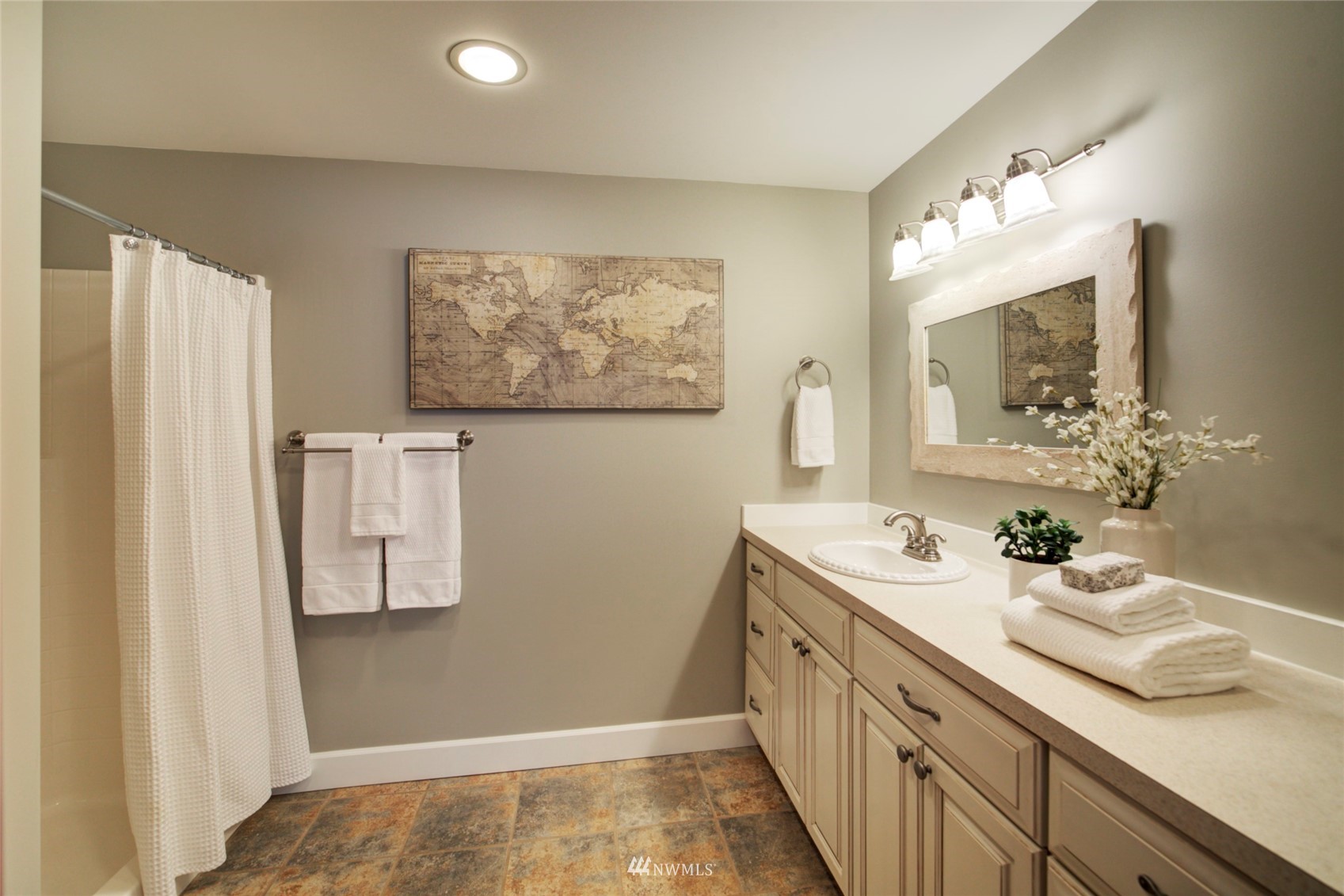 7112 Meadowdale Beach Road Edmonds, WA 98026 - Photo 31 of 40 Gallery Image 31
