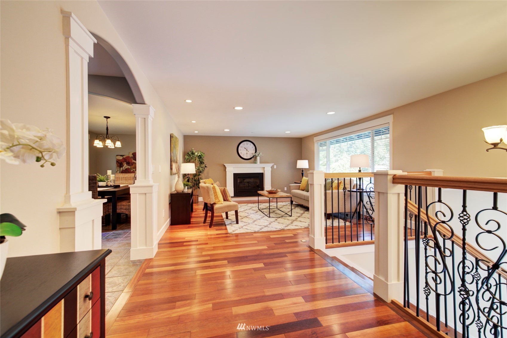 7112 Meadowdale Beach Road Edmonds, WA 98026 - Photo 10 of 40 Gallery Image 10