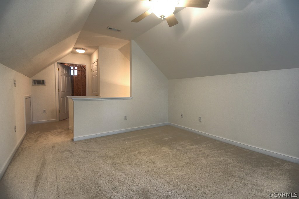 4036 Collingbourne Road Richmond, VA 23235 - Photo 32 of 43 en empty room with mirror