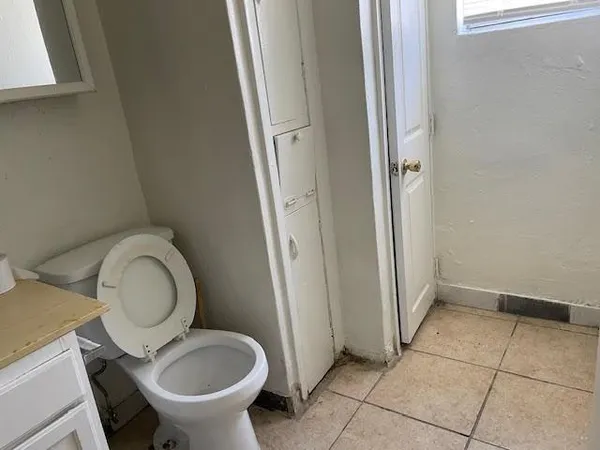 $950 | 1916 Claire Avenue, Unit D, Gretna, LA 70053