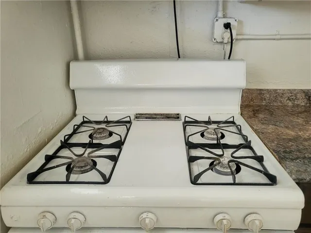 $950 | 1916 Claire Avenue, Unit D, Gretna, LA 70053