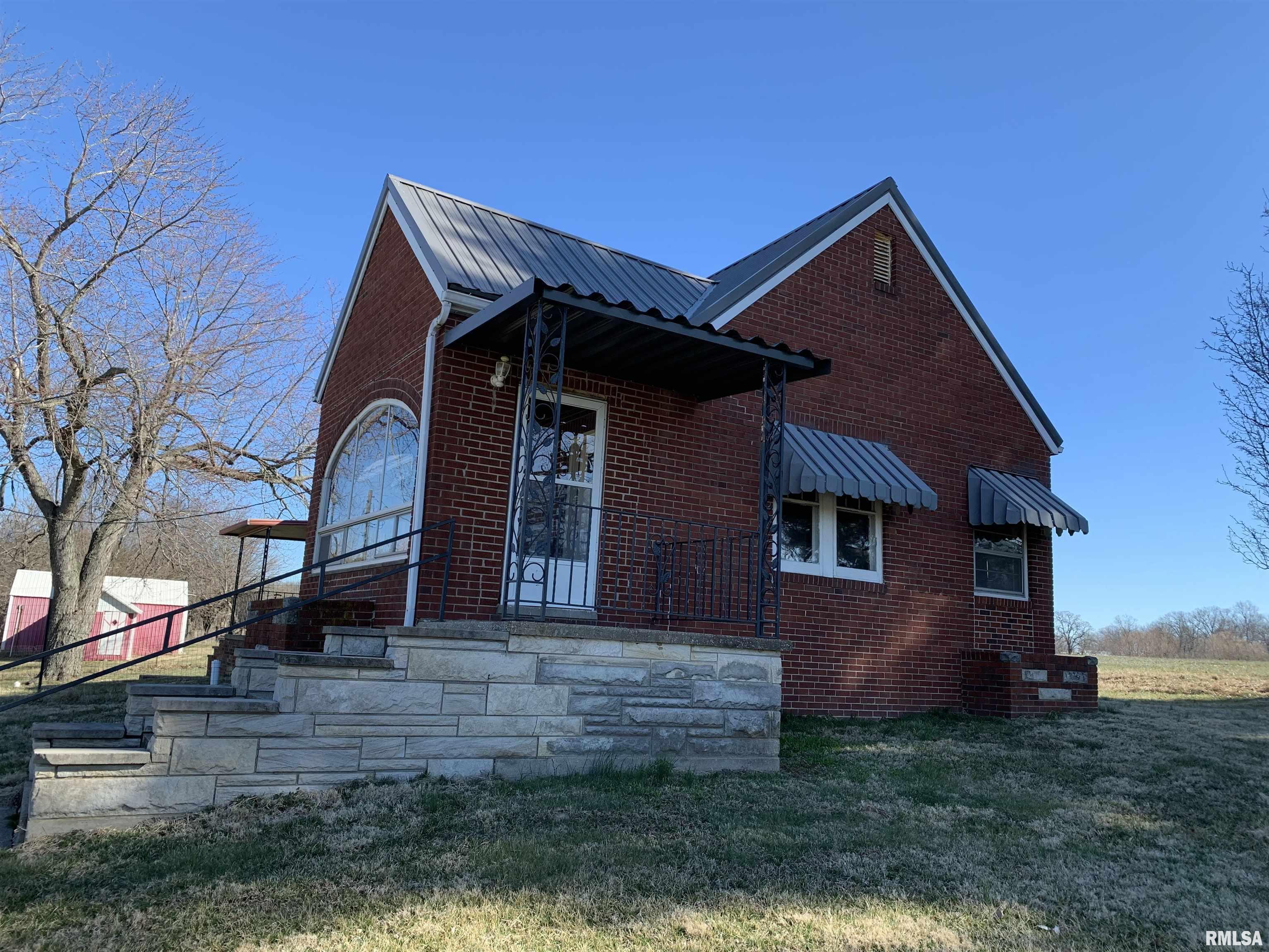 10224 East Richview Road Mount Vernon, IL 62864 - Photo 1 of 25