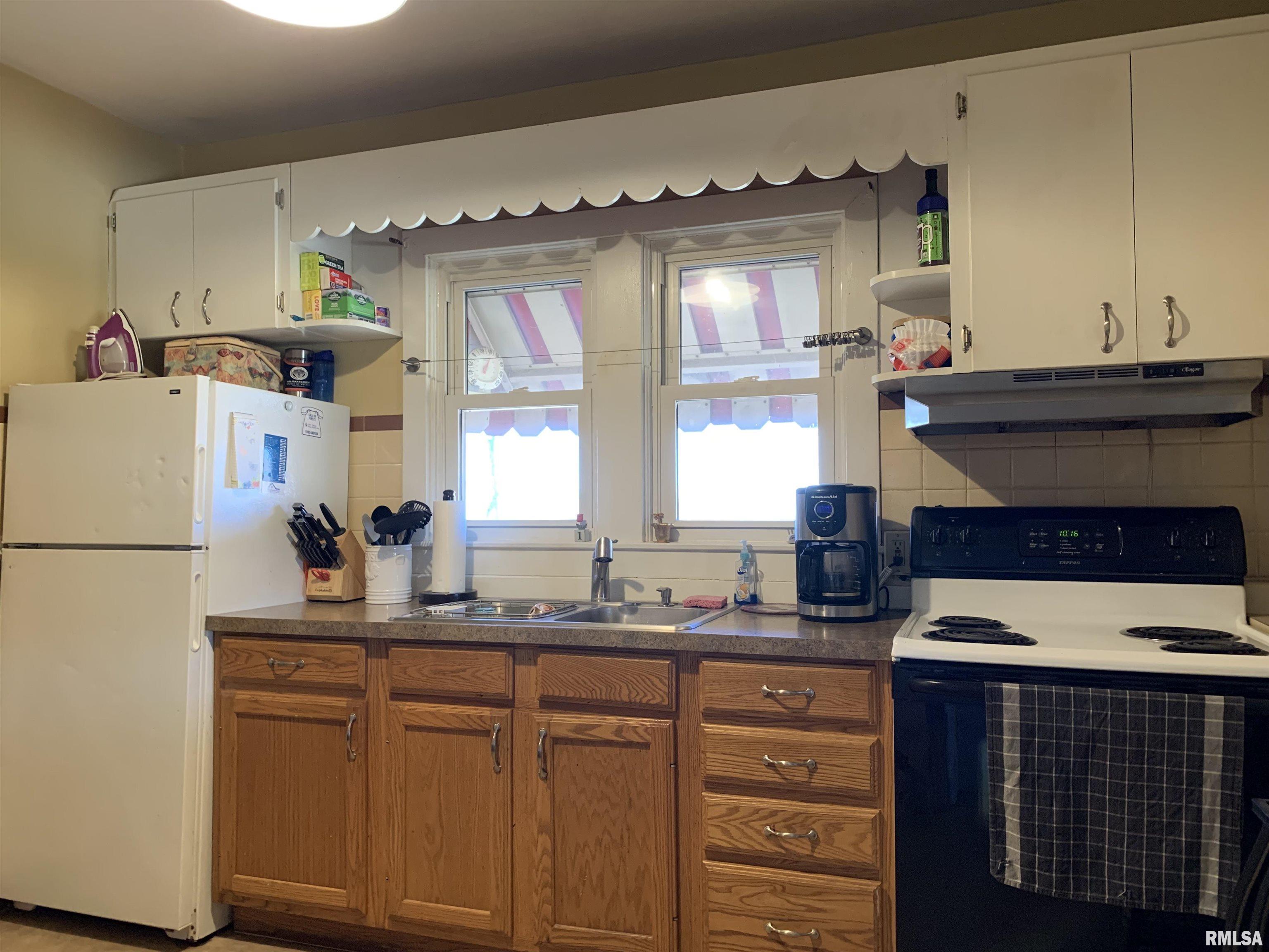 10224 East Richview Road Mount Vernon, IL 62864 - Photo 8 of 25