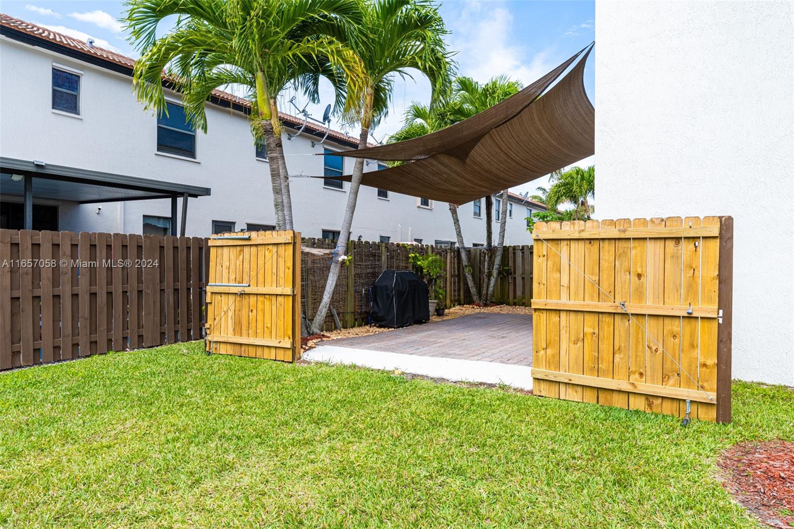 23578 Southwest 113th Path Homestead, FL 33032 - Photo 45 of 59 a view of backyard with small cabin