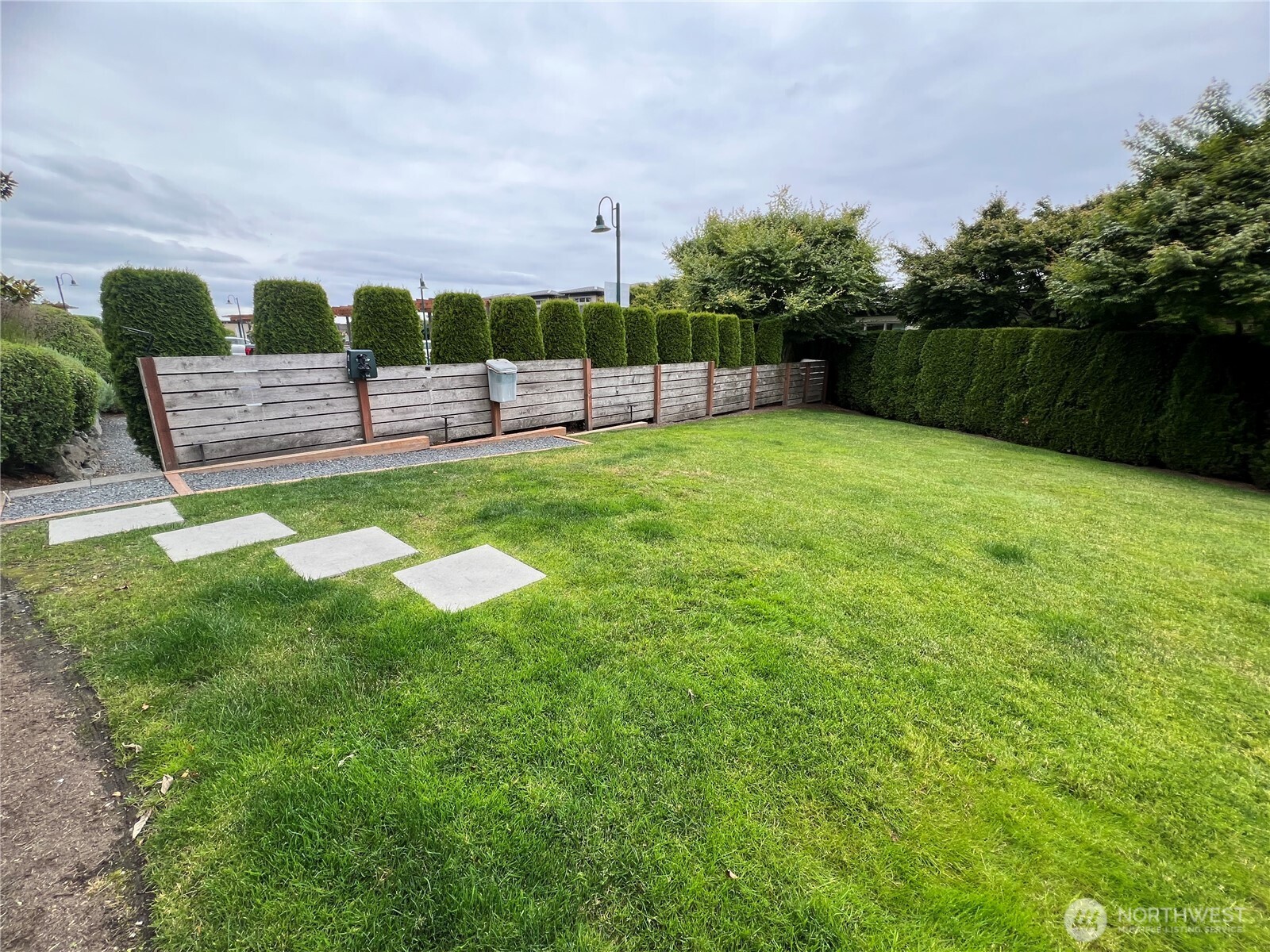 50 Pine Street, Unit 424 Edmonds, WA 98020 - Photo 25 of 31
