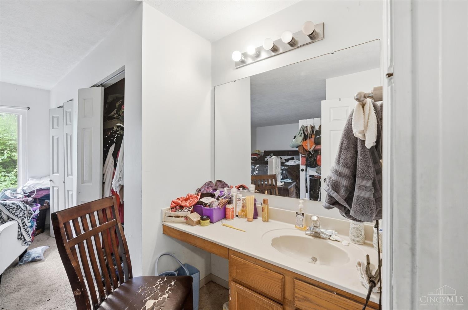 3433 Reading Road Cincinnati, OH 45229 - Photo 29 of 54