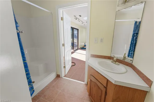 $549,900 | 273 Olde Pilot Trail, Pilot Mountain, NC 27041