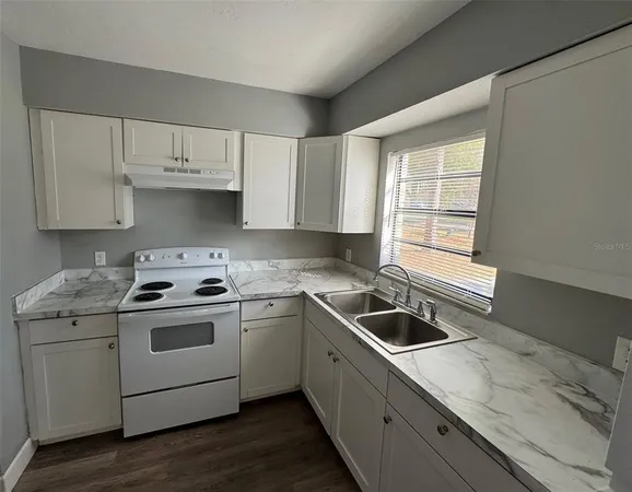 $1,200 | 7130 Southwest 45th Place, Unit A, Gainesville, FL 32608