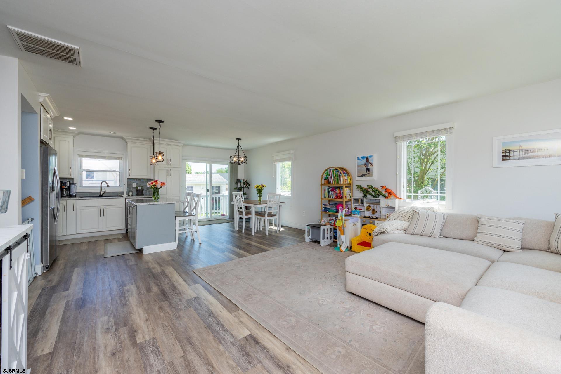 11 Bucknell Road Somers Point, NJ 08244 - Photo 4 of 43
