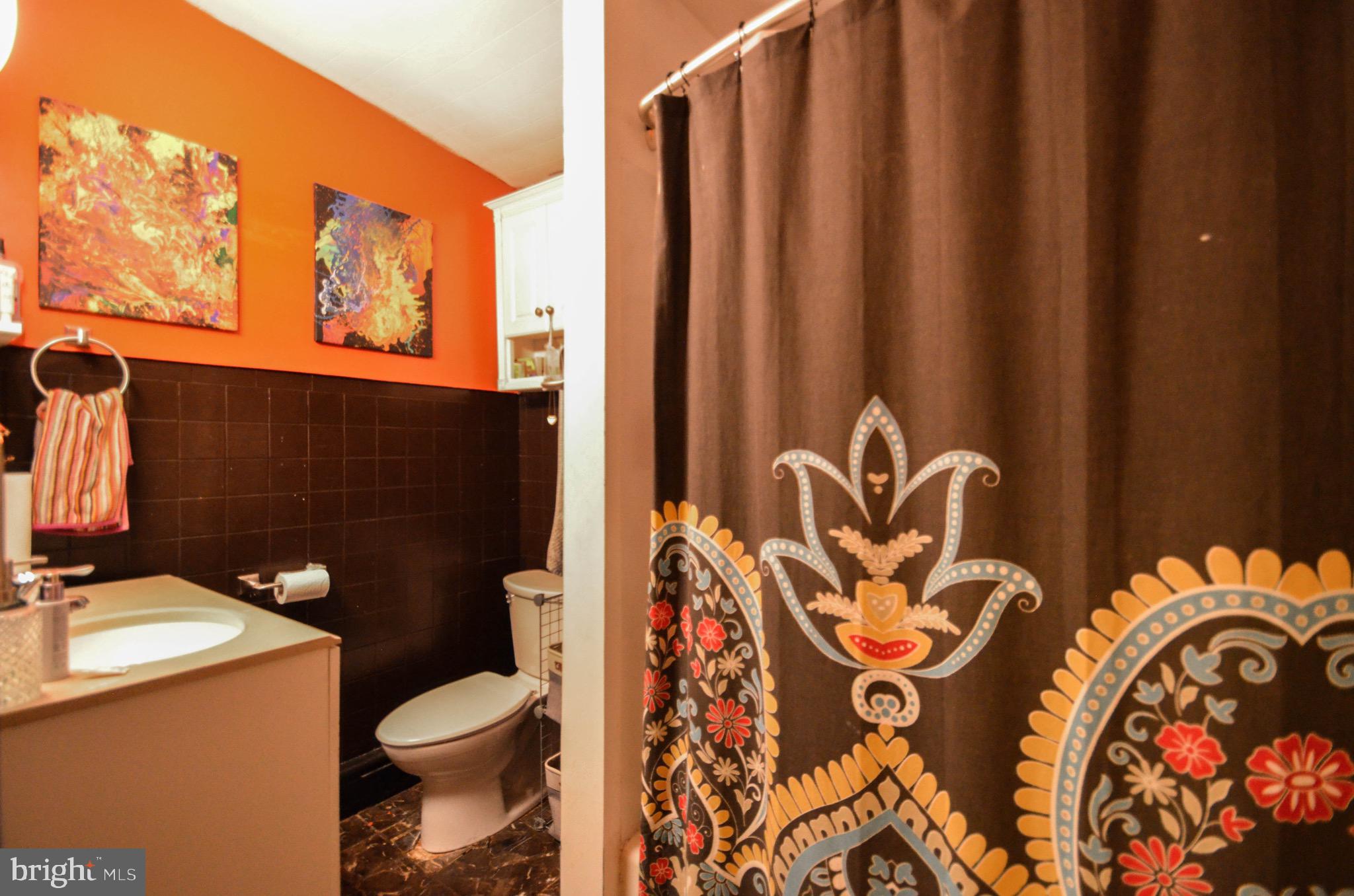 104 South Chestnut Street Bath, PA 18014 - Photo 17 of 25