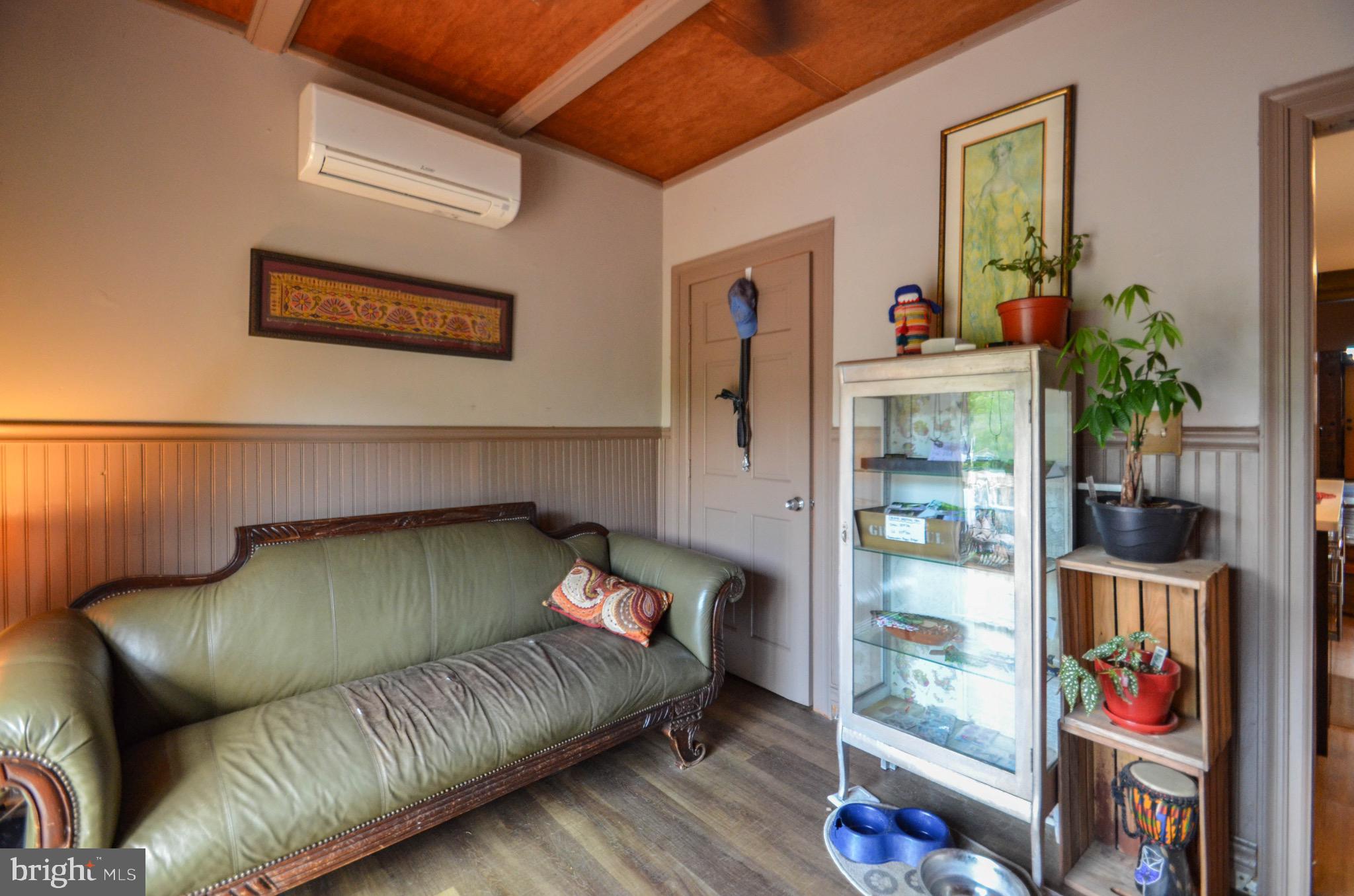 104 South Chestnut Street Bath, PA 18014 - Photo 10 of 25