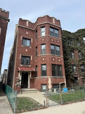 $2,340 | 6246 North Oakley Avenue, Unit 2, Chicago, IL 60659