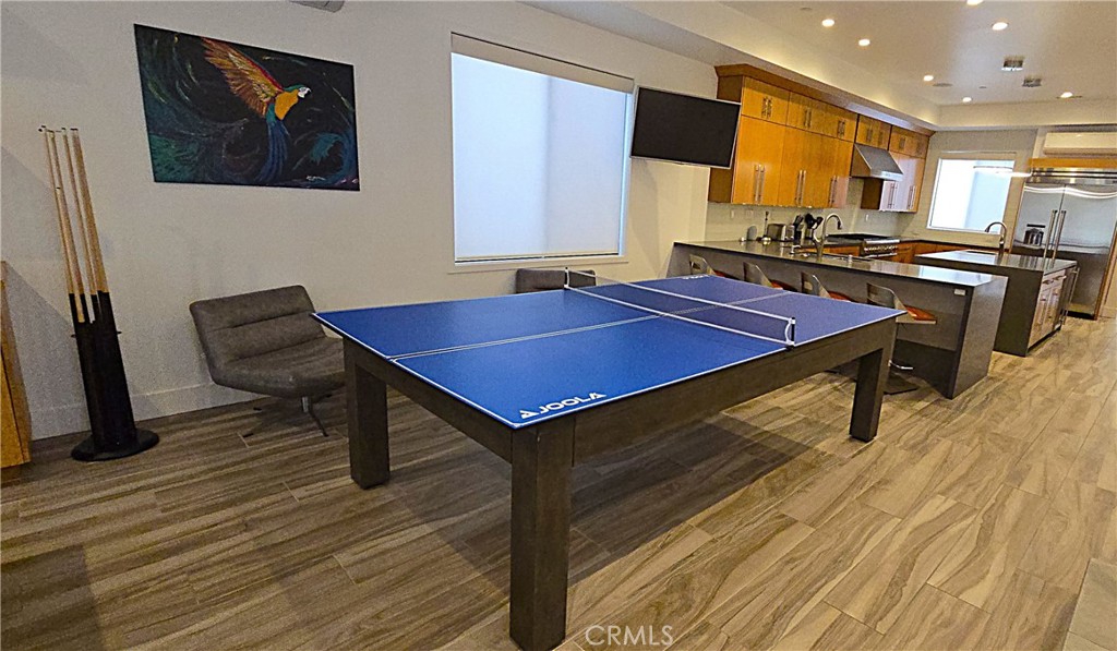 237 1st Street Huntington Beach, CA 92648 - Photo 12 of 24