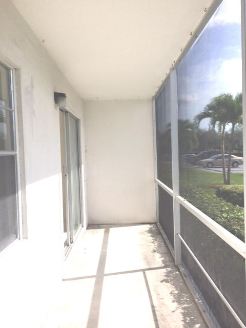 5 Mansfield B Boca Raton, FL 33434 - Photo 2 of 17 2
