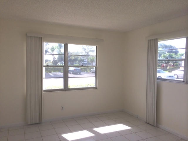 5 Mansfield B Boca Raton, FL 33434 - Photo 7 of 17 7