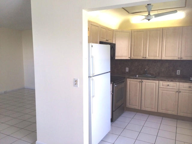 5 Mansfield B Boca Raton, FL 33434 - Photo 9 of 17 9
