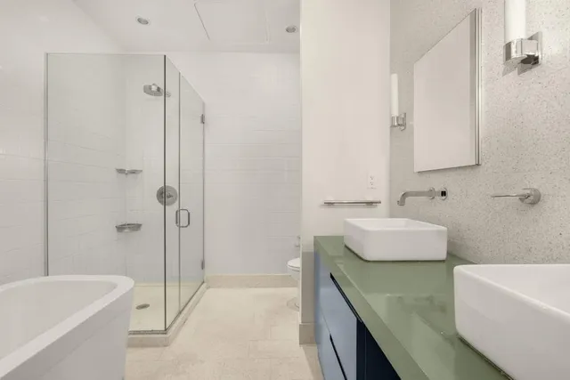 $2,750,000 | 360 Furman Street, Unit 1030/1031 | Brooklyn Heights